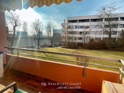 Attraktive 2 - Zimmer Wohnung mit Balkon und großem Wohn-und Essbereich