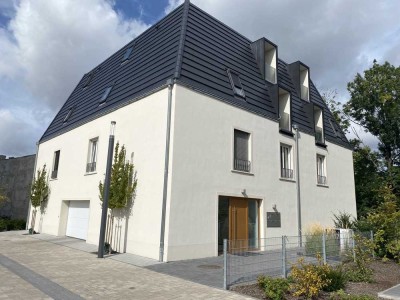 Erstbezug Wohnung: Osthofen, hochwertige 3-Zimmer-Wohnung mit Terrasse