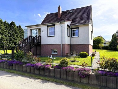 gepflegtes Einfamilienhaus in ruhiger Dorflage -Mecklenburgische Seenplatte-
