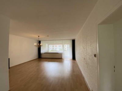 Helle und ruhige 3-Zimmer-Wohnung in Ochtersum (1. Etage) mit 2 Balkonen, Keller, Garage