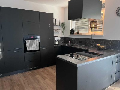 Hochwertige & helle 3-Zimmer-Wohnung mit Garten inkl. Strom und Wärme  // OT Uetzing