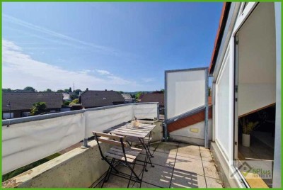 + 5PLUS + GEPFLEGTE 2,5 ZIMMER-WOHNUNG IM DG MIT BALKON & GARAGE IM HERZEN VON INDEN/ALTDORF +