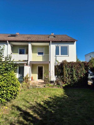 Teilrenoviertes Reiheneckhaus in ruhiger Lage - kurzfristig verfügbar -