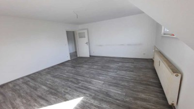 Schöne, geräumige drei Zimmer Wohnung in Oberhausen