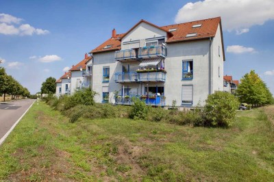 Günthersdorf - 3-Raumwohnung in gepflegter Wohnanlage mit Balkon, Tageslichtbad und Stellplatzoption