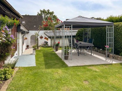 Doppelhaushälfte mit schönem Garten