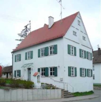 Ehemaliges Pfarrhaus in Reinhartshausen zu verkaufen!