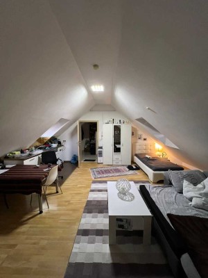 Geräumige, neuwertige 1-Zimmer-Wohnung in Mainaschaff