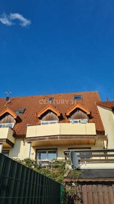 Stommeln - Traumhafte 4-Zimmer-Maisonettewohnung mit Balkon & Stellplatz - bezugsfrei!