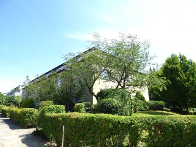 Modernisierte 3 Zi.-Wohnung mit großem Balkon in exklusiver Lage von Hummelsbüttel