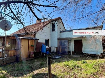 IMMOBERLIN.DE - Interessantes Haus mit Sanierungspotenzial in Seenähe