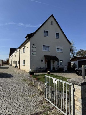 4 Wohneinheiten mit 400m² Wohn und Nutzfläche, über 700m² Lagerfläche und 3000m² Grundstück