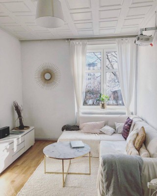 Gemütliche, WG-taugliche 2,5-Zi.Wohnung mit Balkon in Pradl