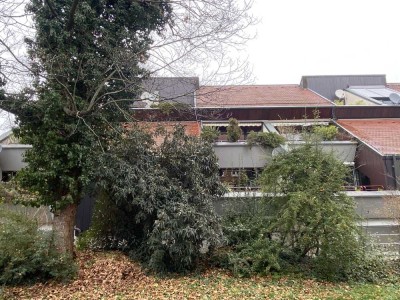 Schöne 2,5 Zi.-Wohnung mit Südterrasse in ruhiger, innenstadtnaher Lage