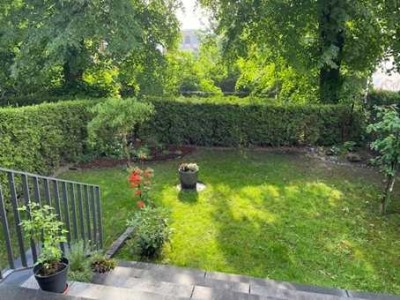 TOP - LAGE - ST. PAULI SUPER RUHIG -  3 ZI. MAISONETTE MIT KLEINEM STADTGARTEN-EXCLUSIVE AUSSTATTUNG