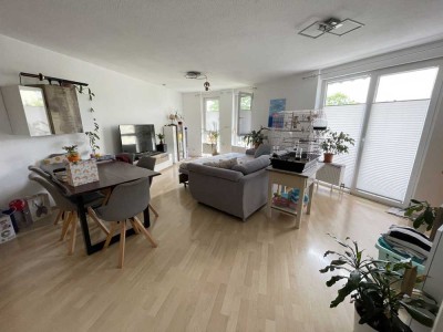 Charmante 3-Zimmerwohnung mit Balkon und Einbauküche in verkehrsberuhigter Lage