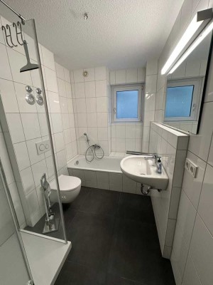Helle 3,5-Zimmer Wohnung mit Balkon im 2. OG in Stuttgart-Süd
