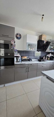 Von Privat / ohne Maklergebühr- freundliche 3-Zimmer-Wohnung mit Balkon in Langen (Hessen)