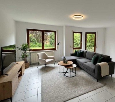 Helle & renovierte 2-Zi. EG-Whg. mit Terrasse und Küche (NEU)
