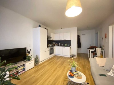 Moderne 2-Zimmer-Wohnung mit Einbauküche und Balkon