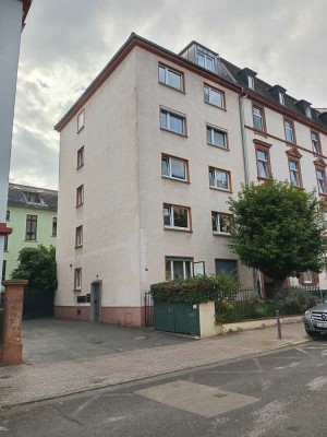 Heute schon für später kaufen - perfekte 3 Zimmer/Balkon ETW im Nordend