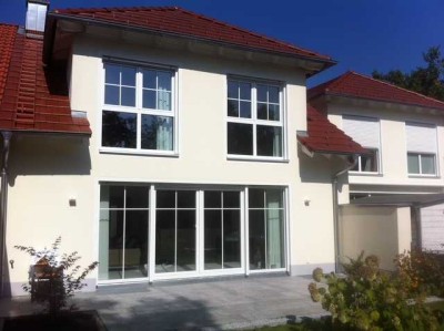 Freundliches 4 Zimmer-Reihenhaus mit hochwertiger Innenausstattung inkl. EBK in Landsberg am Lech