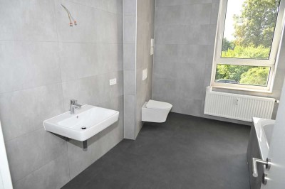Erstbezug nach Sanierung: Schöne 2-Raum-Wohnung mit gehobener Innenausstattung in Merseburg