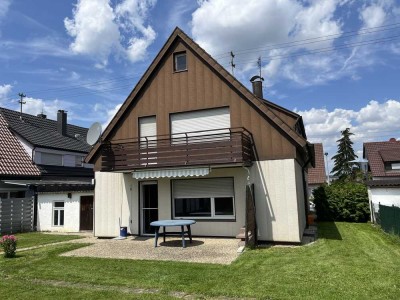 Freistehendes Zweifamilienhaus in ruhiger Lage