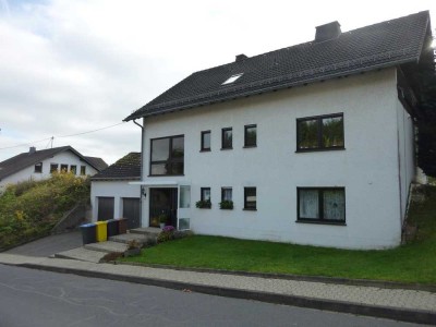 Tolle 3 Zimmer Erdgeschoss Wohnung mit schönem Garten