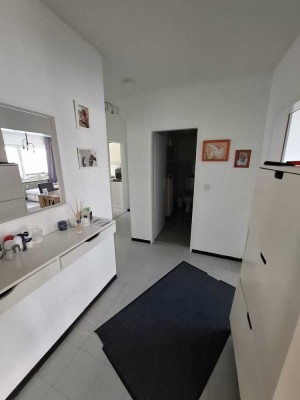 Schöne 2 Zimmer Wohnung mit Balkon in ruhiger Lage in Fischeln