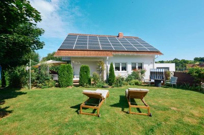 Familien(t)raum mit Einliegerwohnung, Gartenidylle & PV-Anlage in Horb-Altheim