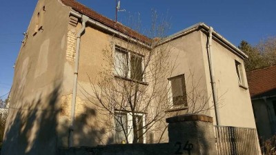 ZWEI HÄUSER - IN EINEM ! Beschaulicher Dreiseitenhof, in idyllischer Lage