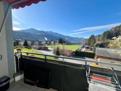 SANIERT IN ZENTRALER LAGE MIT BALKON!