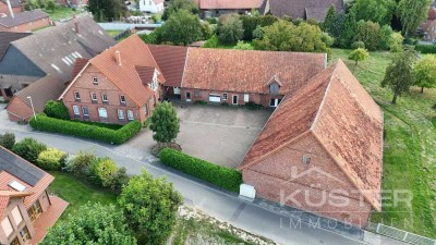 KÜSTER IMMOBILINEN präsentiert: Bauernhof mit 3 Wohnungen auf ca. 6000qm+mög. Pachtland ca. 25.000qm