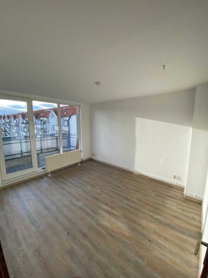 Helle 3-Raum-Wohnung mit Balkon in Halberstadt nahe Bahnhof