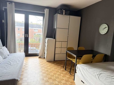 1-Zimmer Wohnung möbliert mit Balkon in Hamburg-Winterhude