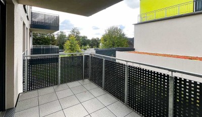 Wohnung mit Balkon, Aufzug und Parkplatz