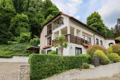 Architektenhaus mit Panoramasicht über Wyhlen und die Rheinebene - Wohnen in bester Lage