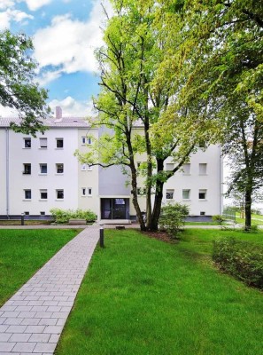 Modernisiert mit gutem Schnitt in ruhiger Lage