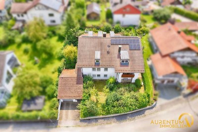 Sofort Frei: 3-Familienhaus, großzügig mit PV, Solar, neuwertiger Heizung, schöner Garten!