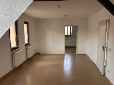 Dachgeschosswohnung 2023 saniert in bester Lage