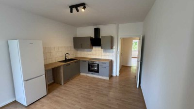 Ab 15.09. oder 01.10.25 - Renovierte Wohnung mit neuer Küche inkl. Elektrogeräten - auch WG geeignet