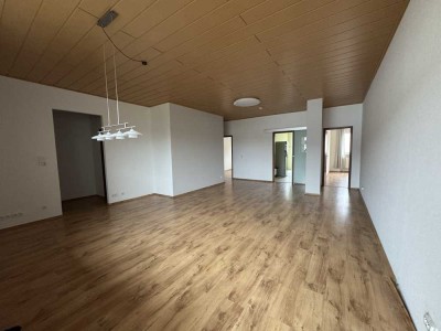 92m², 3 Zimmer, Balkon, Stellplatz und moderne Ausstattung – Bezugsfrei ab 01.02.2025 in Lorsch