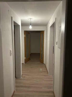 Geräumige 2,5 Zimmerwohnung mit Sichtbalken