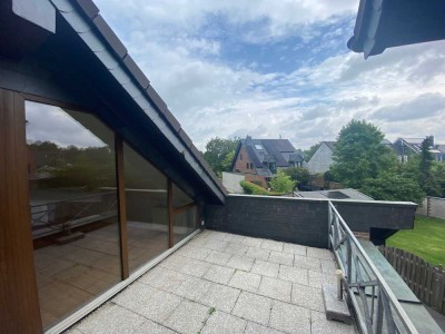 Top Rheinlage in Alt- Lörick 2-Zimmer-Wohnung (86+40qm*).  EBK, Balkon