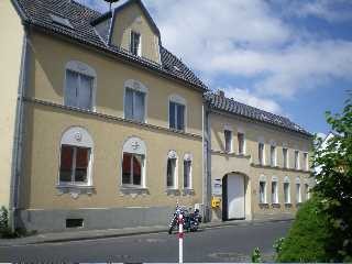 Charmante Wohnung im historischen Gebäude mit idealer Verkehrsanbindung