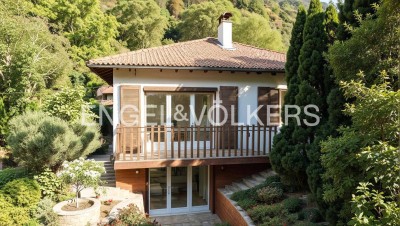 Mediterraner Bungalow im Wienerwald bei Klosterneuburg – ein Schatz der 70er zum Wiederentdecken