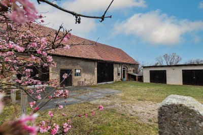 Liebevolles Einfamilienhaus mit Scheune in ländlicher Idylle mit viel Potenzial