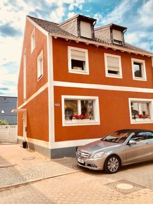 NEU!! Stadthaus zum Wohnen +/ Arbeiten mit EBK nähe Angermunder See