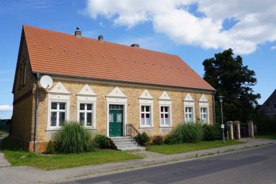 Ländliches Anwesen mit viel Platz für Pferdehaltung am Haus